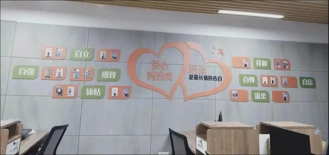 东莞市妇联主席黄伟青：扶持“妈妈岗”就业，促进家庭和谐与经济发展
